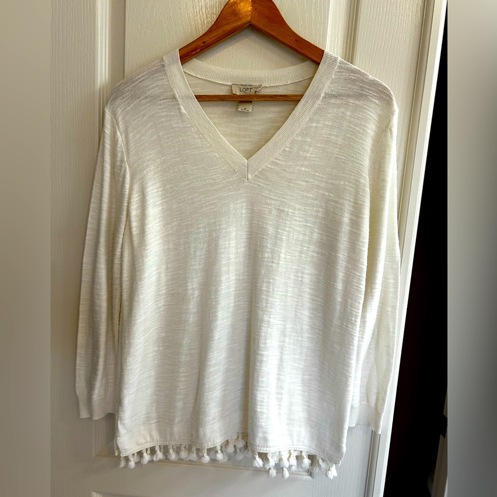 White LOFT V-neck top with tassels #preppy #minimalist